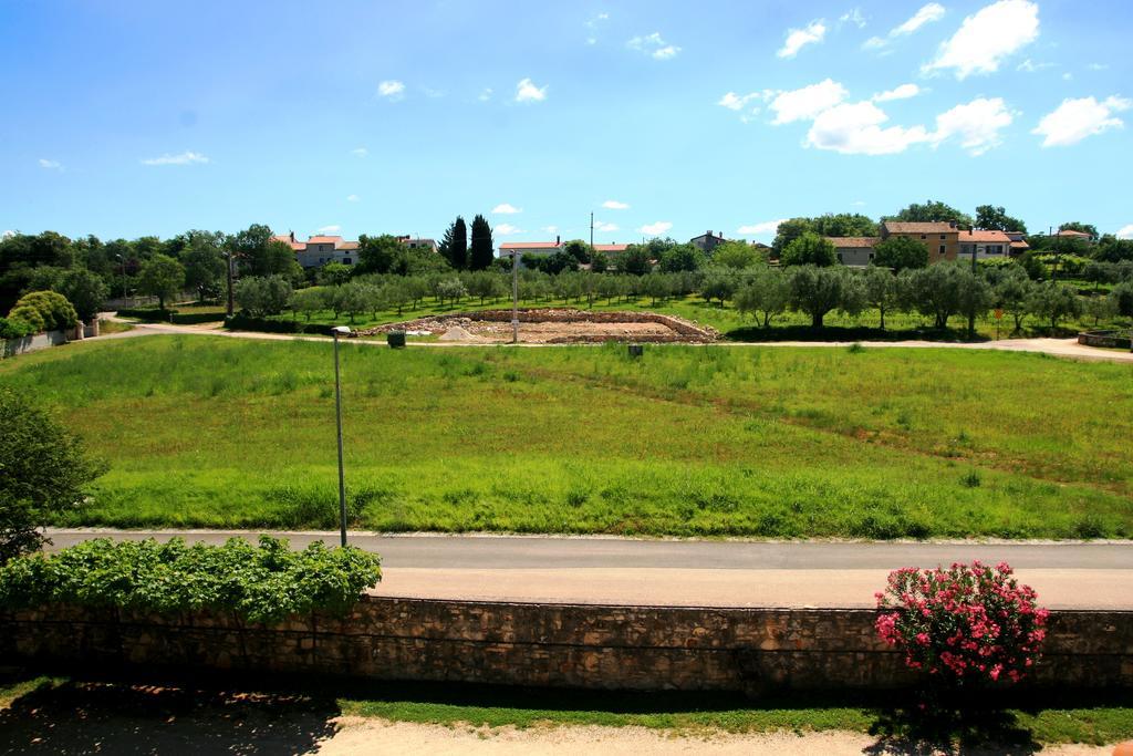 Korsa Apartment Sveti Lovreč Pazenatički Екстериор снимка